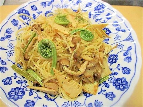 こごみ・たけのこ・しめじの和風パスタ